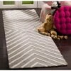 Safavieh Kids SFK920 Hand Tufted Area Rug - Safavieh -Safavieh GUEST 023b1ba0 3c54 4fc0 9282 557ce015d3ff