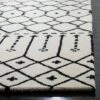 Shawna Geometric Design Tufted Rug - Safavieh 2 Shawna Geometric Design Tufted Rug - Safavieh -Safavieh GUEST 03903dd9 1e5a 4a17 8222 5167b08deefb