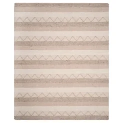 Roseville Tufted Rug - Safavieh -Safavieh GUEST 0f027181 0f94 40e6 800d e652abb99569