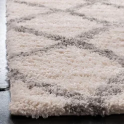 Lettie Rug - Safavieh -Safavieh GUEST 2745a0a3 281c 452e ad04 904a26a50e56