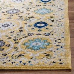 Mable Floral Loomed Accent Rug - Safavieh