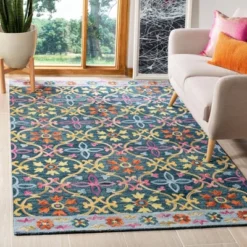 Kaitlyn Shapes Hooked Rug - Safavieh -Safavieh GUEST 627cdb30 65de 4363 8cdb 20b65fe7e60b