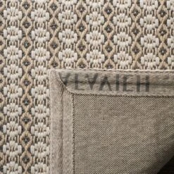 5'x8' Solid Hooked Area Rug Gray/Ivory - Safavieh 7 5'x8' Solid Hooked Area Rug Gray/Ivory - Safavieh -Safavieh GUEST 7938a5c4 7d84 48a0 922a cc32384757bd