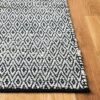 Racheal Geometric Accent Rug - Safavieh -Safavieh GUEST 7fcee4d1 aaf4 4e32 a44b 1d1e16bfc19b