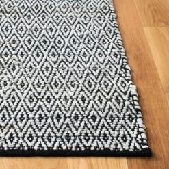Racheal Geometric Accent Rug - Safavieh