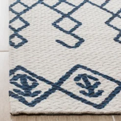 Nicolet Geometric Loomed Area Rug - Safavieh