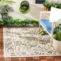 Jaqueline Floral Accent Rug - Safavieh -Safavieh GUEST 9157d8f4 8e8f 4872 9042 4c8c38447ab5