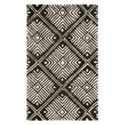 Roberta Geometric Tufted Accent Rug - Safavieh -Safavieh GUEST a2cb480e 333d 4566 8fec c22159629e81