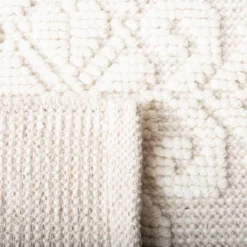 Freddie Medallion Woven Rug - Safavieh -Safavieh GUEST a7c7e4b4 2e04 453d 8965 21c59b1abf98