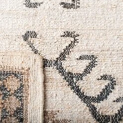 Kilim KLM762 Hand Woven Area Rug - Safavieh -Safavieh GUEST fe5b9c2f a3fd 4158 ac6f fba515a1d7dc